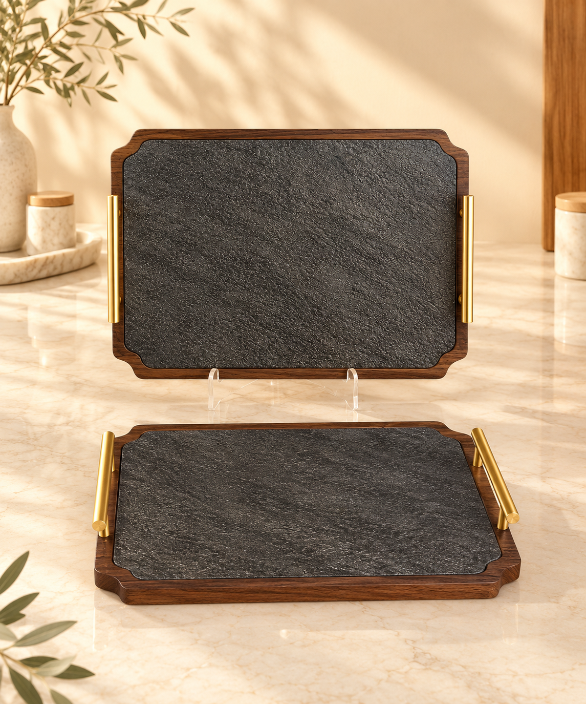 Set de 2 Plateaux Rectangulaires en Bois & Effet Texturé avec Poignées Dorées